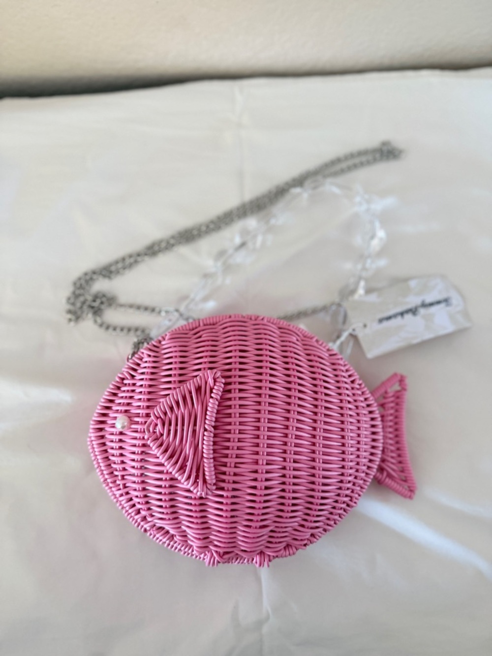 Pink Woven Wicker Fish Crossbody Bag Beaded handle kiss lock - Tommy Bahama New